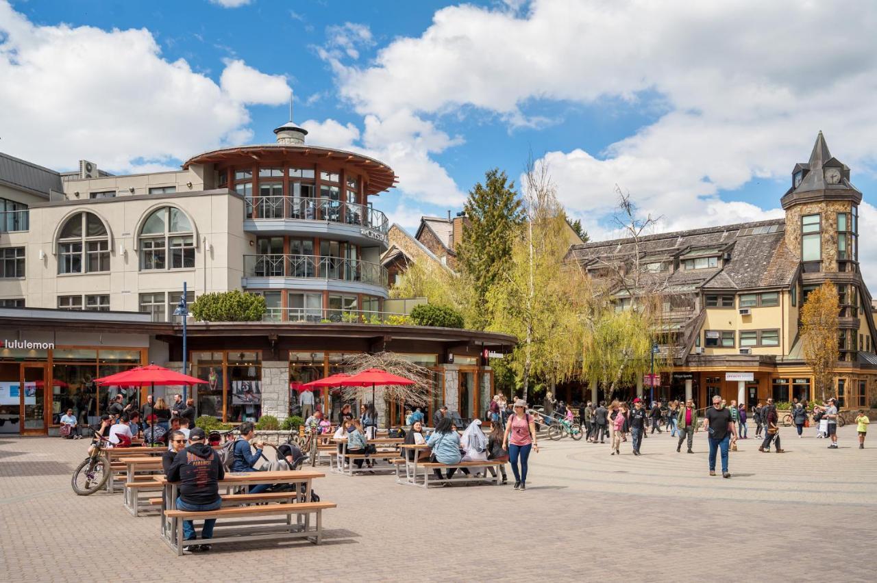 Lakefront Oasis By Harmony Whistler Exterior photo